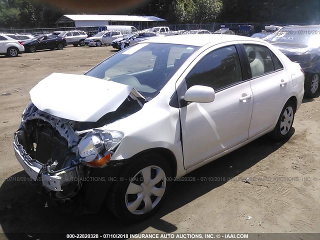 JTDBT4K32A4068745 - 2010 TOYOTA YARIS WHITE photo 2