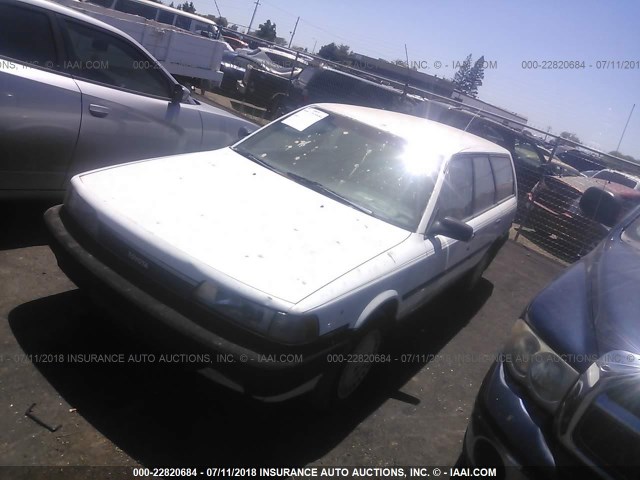 JT2SV21W7L0324679 - 1990 TOYOTA CAMRY DLX WHITE photo 2