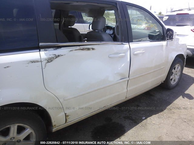 2A8HR54P08R621455 - 2008 CHRYSLER TOWN & COUNTRY TOURING WHITE photo 6