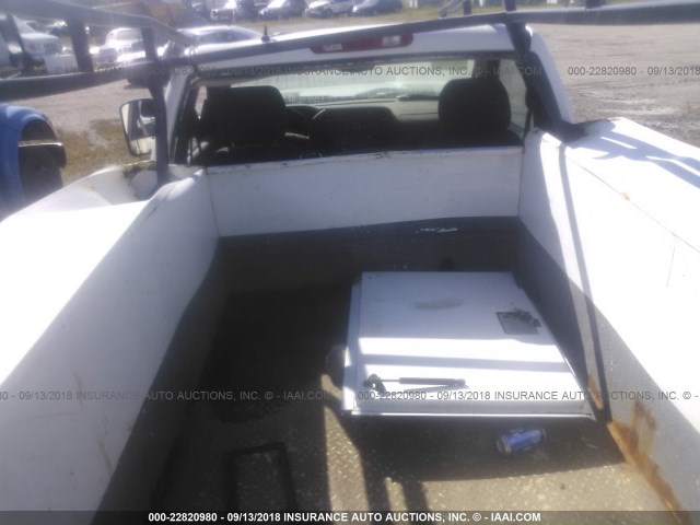 1GBHC24K58E199938 - 2008 CHEVROLET SILVERADO C2500 HEAVY DUTY WHITE photo 7