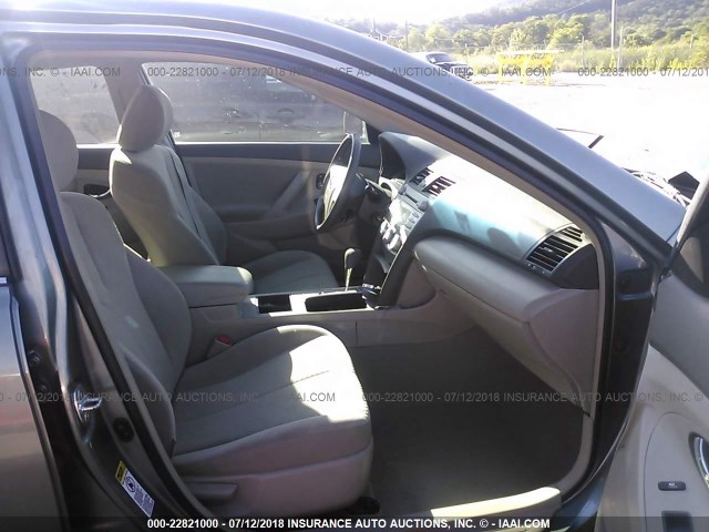 4T1BE46K67U540834 - 2007 TOYOTA CAMRY NEW GENERAT CE/LE/XLE/SE GRAY photo 5