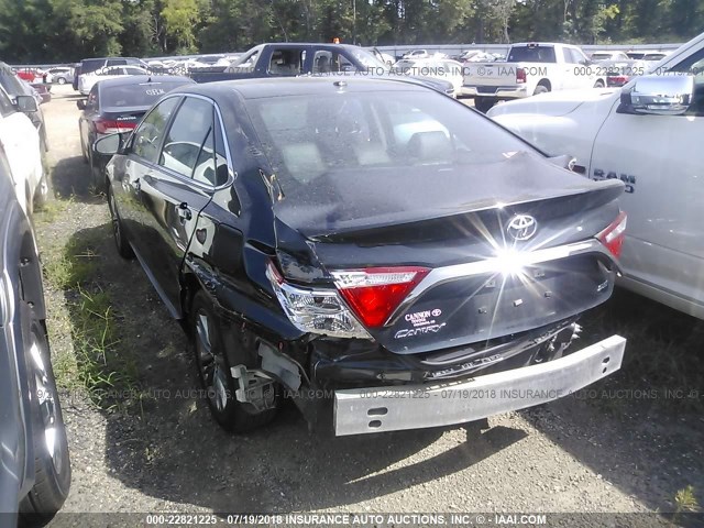 4T1BF1FK4GU164680 - 2016 TOYOTA CAMRY LE/XLE/SE/XSE BLACK photo 3