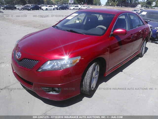 4T1BF3EK0AU515797 - 2010 TOYOTA CAMRY SE/LE/XLE RED photo 2
