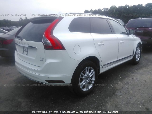 YV4612RM0G2815092 - 2016 VOLVO XC60 T5/PLATINUM WHITE photo 4