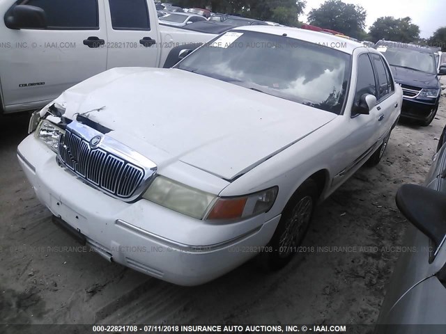2MEFM74W12X628190 - 2002 MERCURY GRAND MARQUIS GS WHITE photo 2