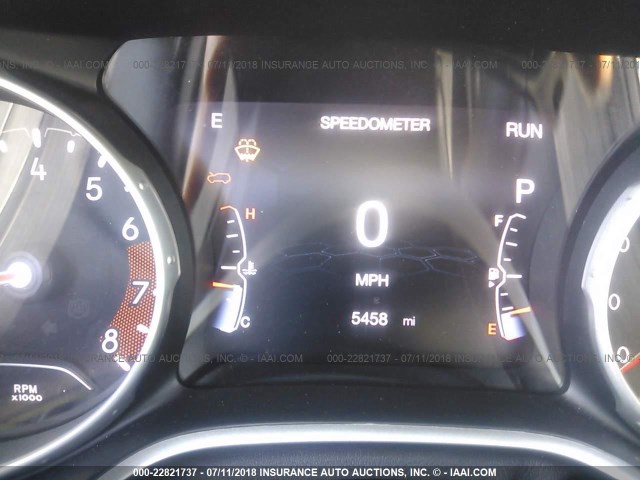 3C4NJCBB7JT166250 - 2018 JEEP COMPASS LATITUDE Серый фото 7