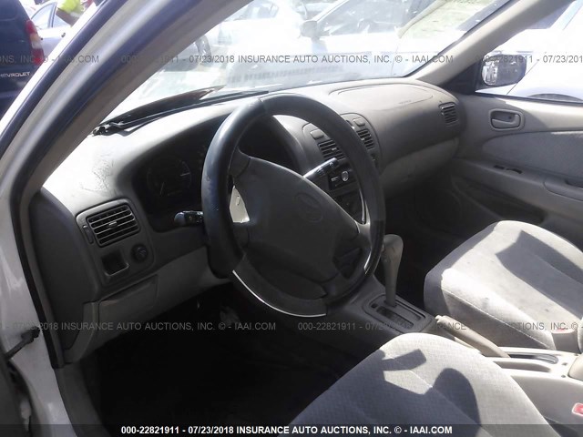 1NXBR12E3XZ285398 - 1999 TOYOTA COROLLA VE/CE/LE 白色 照片 5