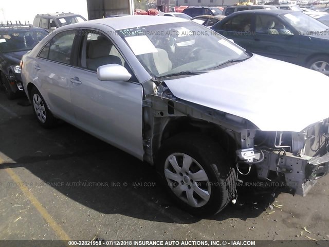 4T1BF3EK9BU759207 - 2011 TOYOTA CAMRY SE/LE/XLE ვერცხლისფერი ფოტო 1