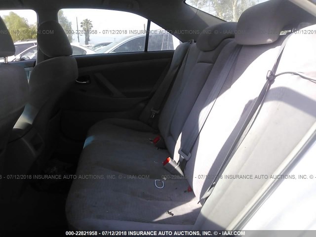 4T1BF3EK9BU759207 - 2011 TOYOTA CAMRY SE/LE/XLE ვერცხლისფერი ფოტო 8