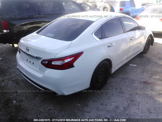 1N4AL3AP6GN359252 - 2016 NISSAN ALTIMA 2.5/S/SV/SL/SR WHITE photo 4