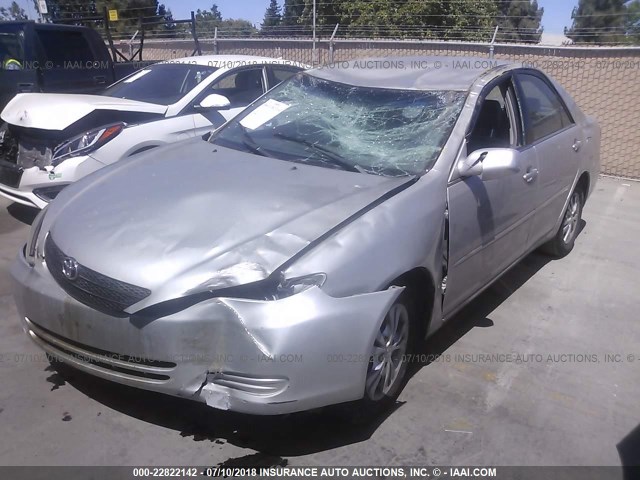 4T1BF30KX4U081495 - 2004 TOYOTA CAMRY LE/XLE/SE 银色 照片 2
