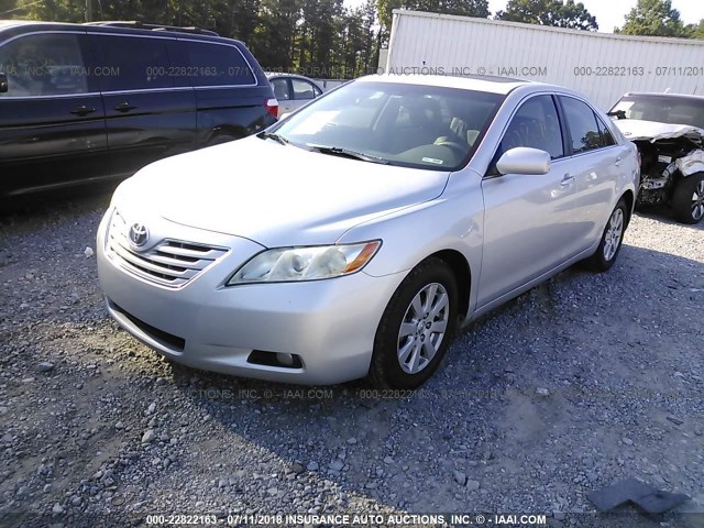 4T1BK46K49U088166 - 2009 TOYOTA CAMRY SE/LE/XLE SILVER photo 2