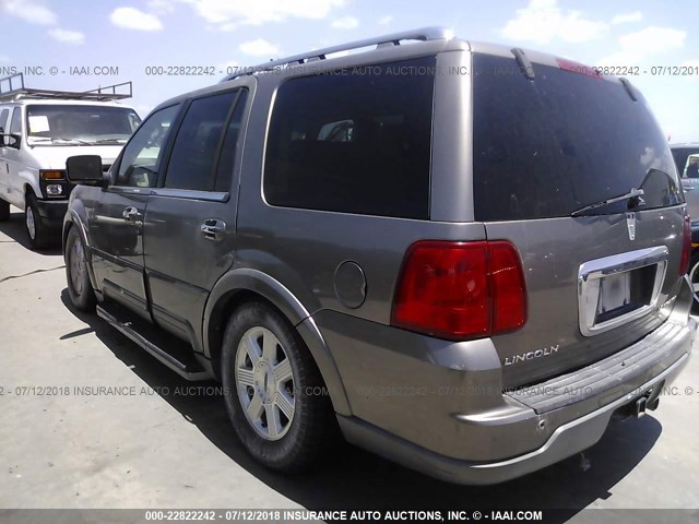 5LMFU27RX4LJ35028 - 2004 LINCOLN NAVIGATOR BROWN photo 3
