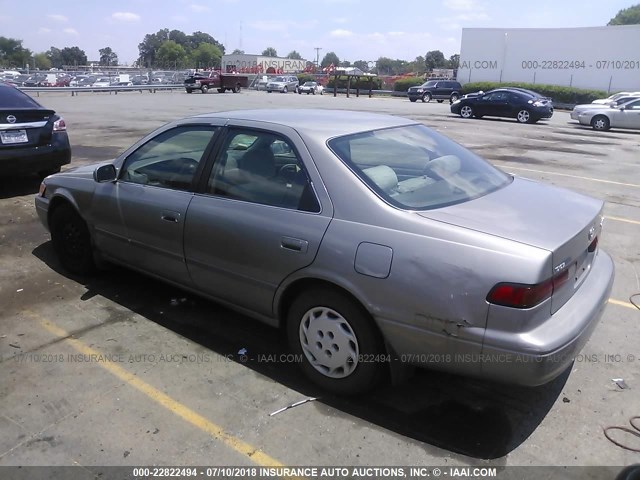 JT2BG22K6W0160979 - 1998 TOYOTA CAMRY CE/LE/XLE 灰色 照片 3