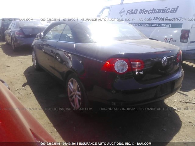 WVWFA71F88V020093 - 2008 VOLKSWAGEN EOS LUX 黑色 照片 3