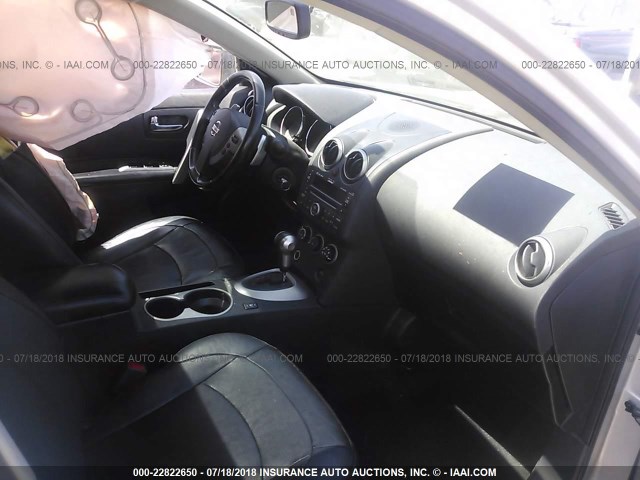 JN8AS58V58W400175 - 2008 NISSAN ROGUE S/SL SILVER photo 5