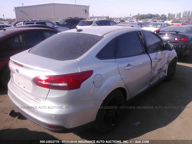 1FADP3F20GL325737 - 2016 FORD FOCUS SE SILVER photo 4