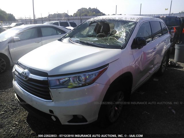 5TDBKRFH2FS195576 - 2015 TOYOTA HIGHLANDER LE/LE PLUS WHITE photo 2