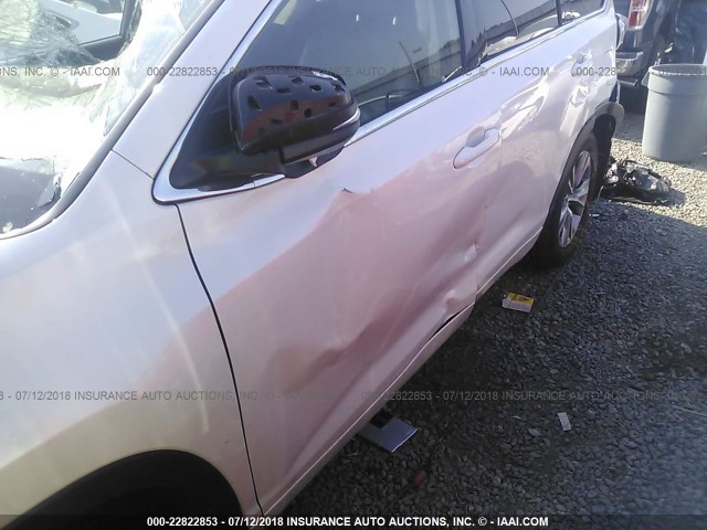 5TDBKRFH2FS195576 - 2015 TOYOTA HIGHLANDER LE/LE PLUS WHITE photo 6