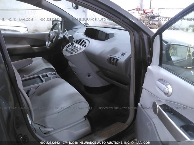 5N1BV28U36N122811 - 2006 NISSAN QUEST S/SE/SL GRAY photo 5