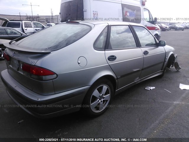 YS3DF58K222006501 - 2002 SAAB 9-3 SE SILVER photo 4