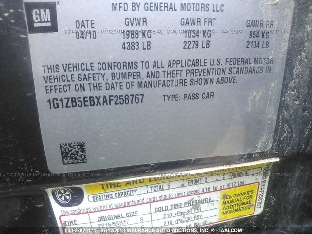 1G1ZB5EBXAF258767 - 2010 CHEVROLET MALIBU LS ნაცრისფერი ფოტო 9