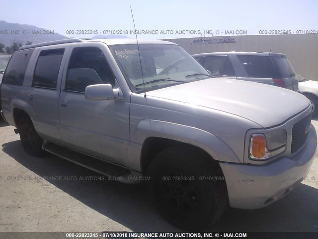 1GKEK13R3XR908176 - 1999 GMC DENALI GRAY photo 1