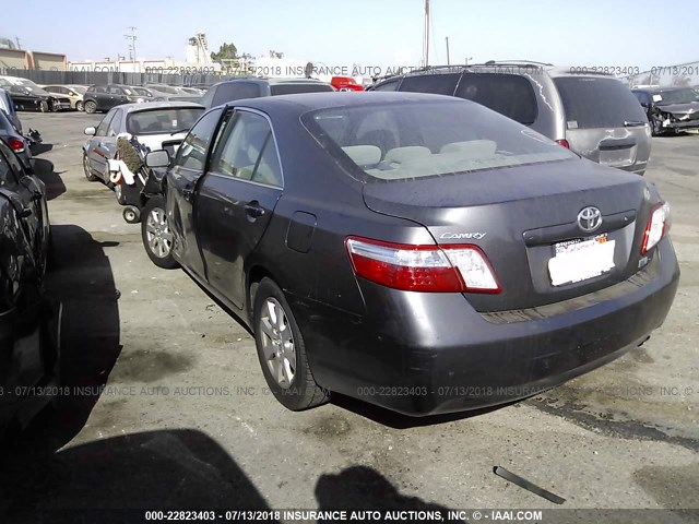 4T1BB46K28U038381 - 2008 TOYOTA CAMRY HYBRID GRAY photo 3