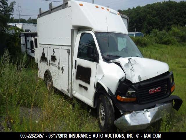 1GD072BA2C1127212 - 2012 GMC G3500 CUTAWAY G3500 WHITE photo 1