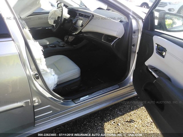 4T1BK1EB5GU199905 - 2016 TOYOTA AVALON XLE PLUS/PREMIUM/TOUR/LTD GRAY photo 5