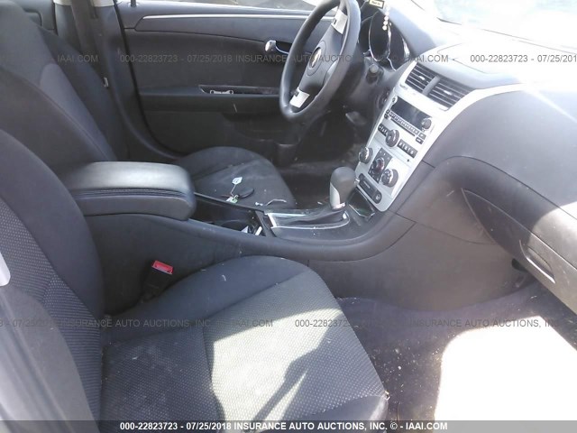 1G1ZC5E12BF113809 - 2011 CHEVROLET MALIBU 1LT 白色 照片 5
