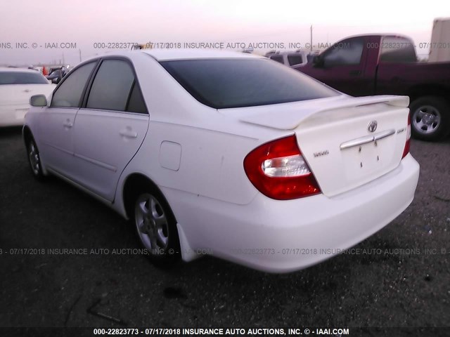 4T1BE32K42U107876 - 2002 TOYOTA CAMRY LE/XLE/SE Ağ foto 3