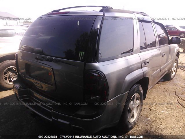 1GNDT13S252375354 - 2005 CHEVROLET TRAILBLAZER LS/LT TAN photo 4