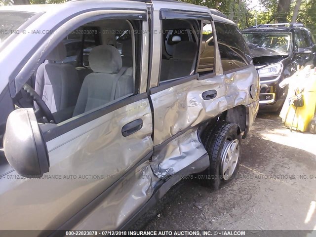 1GNDT13S252375354 - 2005 CHEVROLET TRAILBLAZER LS/LT TAN photo 6