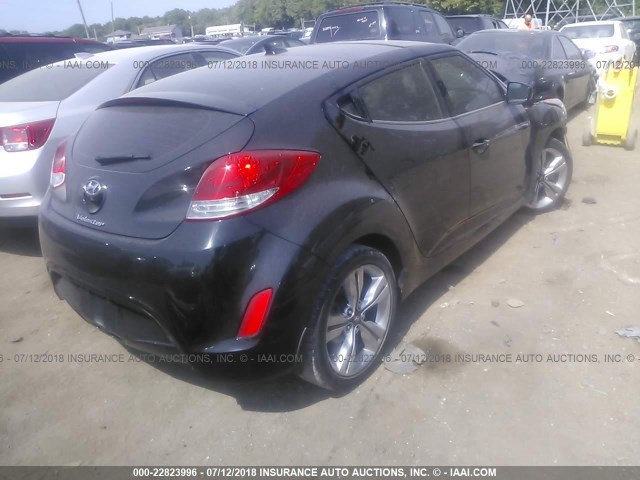 KMHTC6AD7DU118078 - 2013 HYUNDAI VELOSTER BLACK photo 4