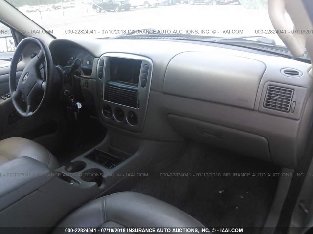1FMZU63WX3UB53704 - 2003 FORD EXPLORER XLT/XLT SPORT/NBX 棕色 照片 5