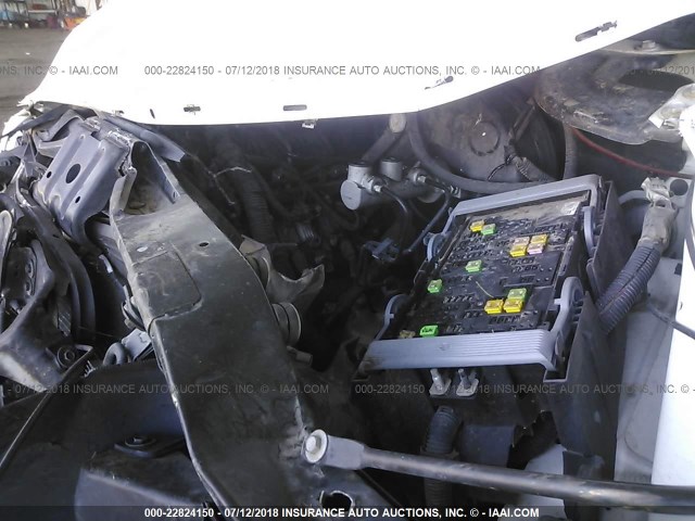 1GTEK19J68Z170341 - 2008 GMC SIERRA K1500 WHITE photo 10