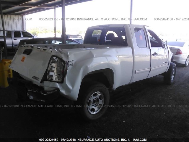 1GTEK19J68Z170341 - 2008 GMC SIERRA K1500 WHITE photo 4