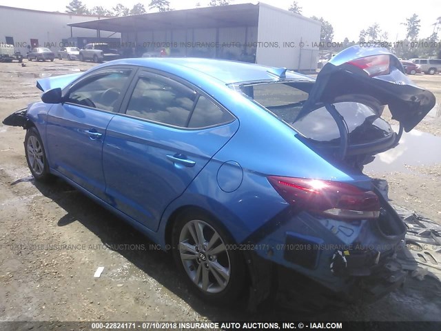 KMHD84LF5HU398372 - 2017 HYUNDAI ELANTRA SE/VALUE/LIMITED BLUE photo 3