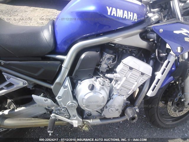 JYARN07E21A001720 - 2001 YAMAHA FZS10 BLUE photo 8