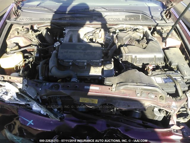 JTDBF32K530105919 - 2003 TOYOTA CAMRY LE/XLE RED photo 10