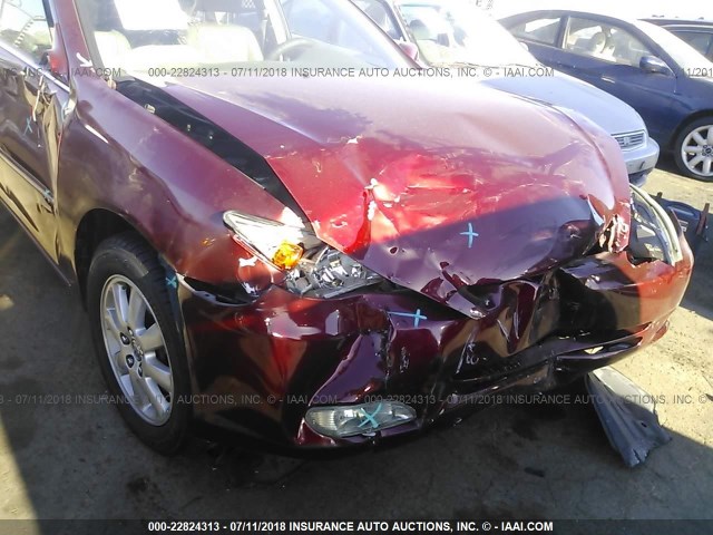 JTDBF32K530105919 - 2003 TOYOTA CAMRY LE/XLE RED photo 6