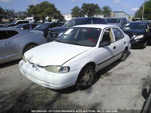 1Y1SK5288XZ405379 - 1999 CHEVROLET GEO PRIZM LSI WHITE photo 2