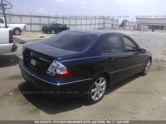 WDBRF40J33F434032 - 2003 MERCEDES-BENZ C 230K SPORT SEDAN BLUE photo 4