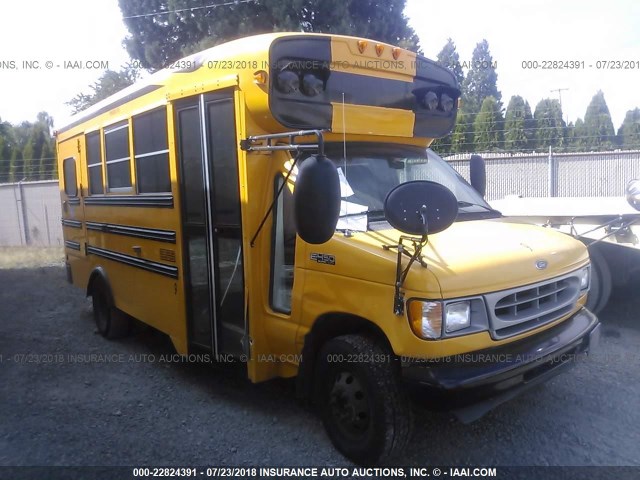 1FDXE45F42HB04205 - 2002 FORD ECONOLINE E450 SUPER DUTY CUTWY VAN YELLOW photo 1