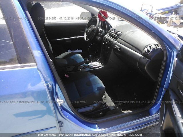 JM1BK143841126362 - 2004 MAZDA 3 HATCHBACK BLUE photo 5