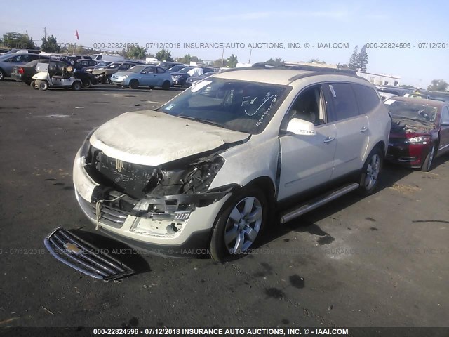 1GNKVJKD9EJ138547 - 2014 CHEVROLET TRAVERSE LTZ WHITE photo 2