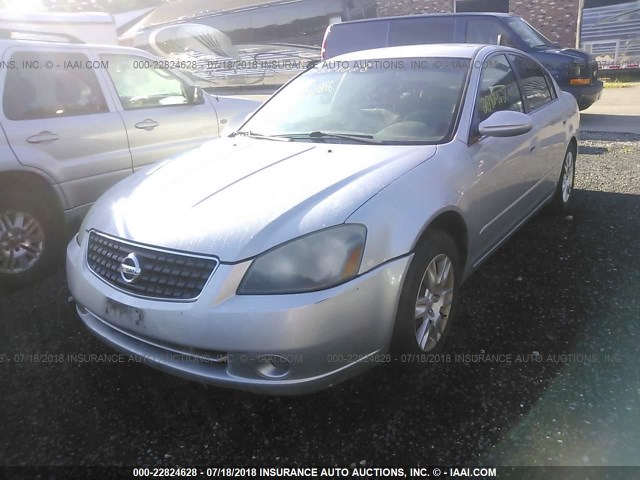 1N4AL11D85C361118 - 2005 NISSAN ALTIMA S/SL SILVER photo 2