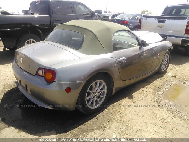 4USBT33453LS42926 - 2003 BMW Z4 2.5 SILVER photo 4