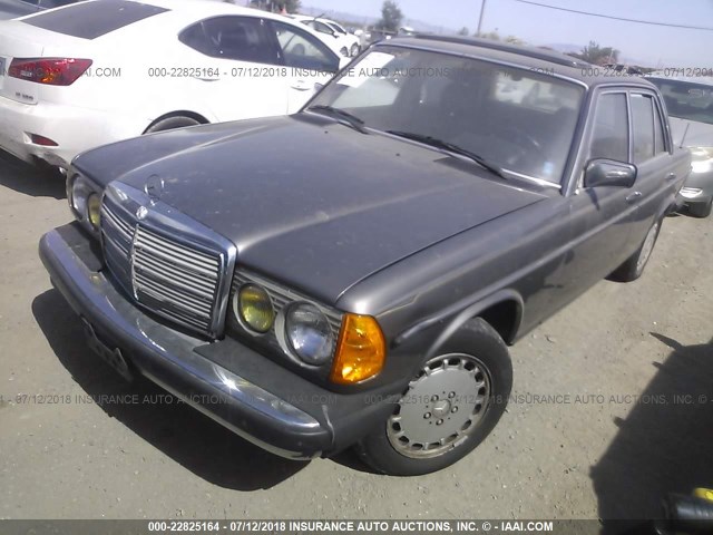 WDBAB33CXFA228403 - 1985 MERCEDES-BENZ 300 DT BEIGE photo 2